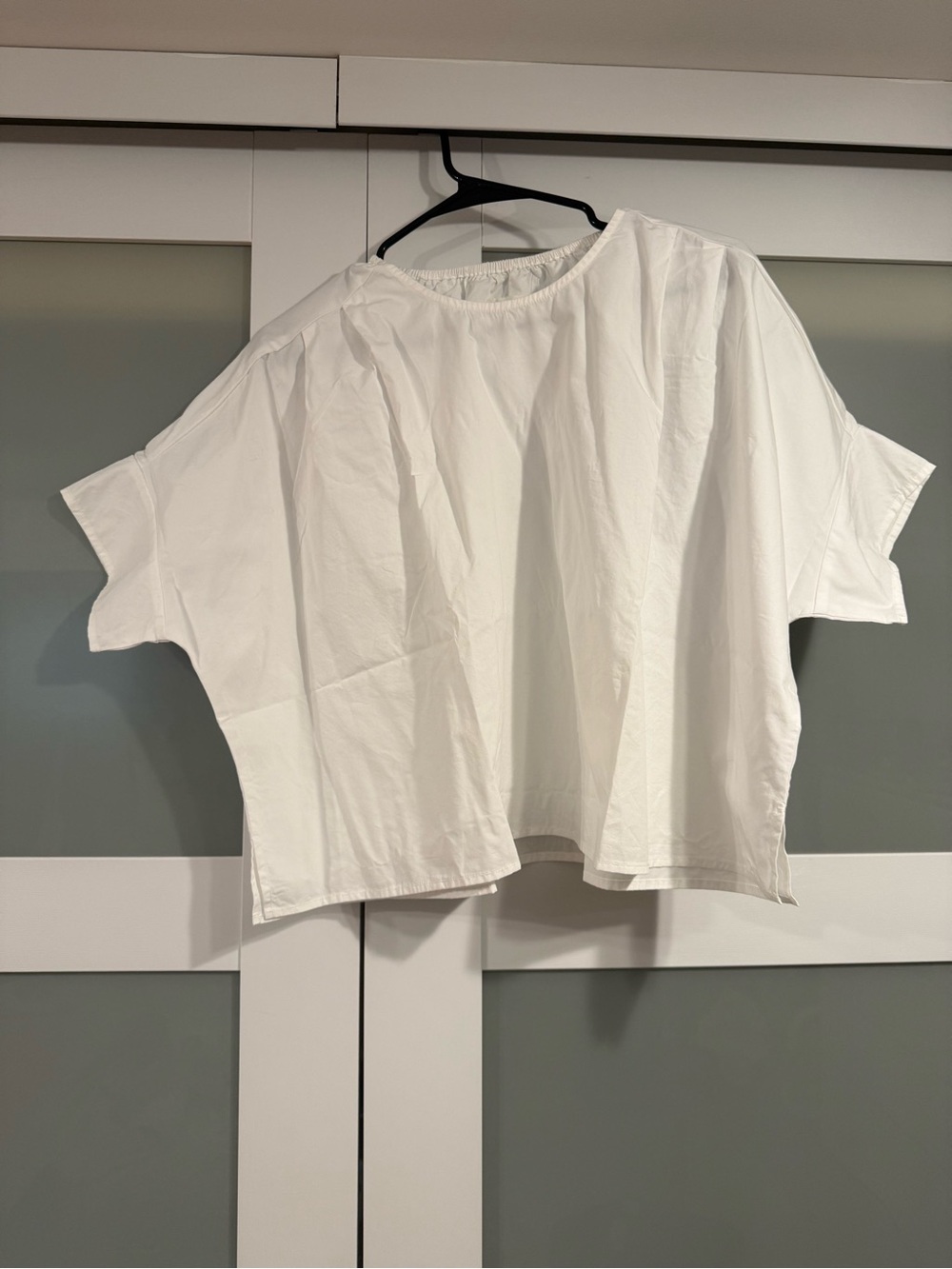 100% Cotton Poplin Crisp Relaxed Cropped Boxy White T-shirt Style Top